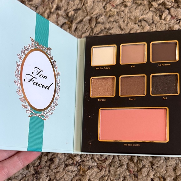 Too Faced Eyeshadow/Blush/Bronzer Chateau Palette Lot 👛 - Picture 5 of 5